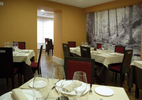 Hotel Restaurante Aldama Амурріо Екстер'єр фото